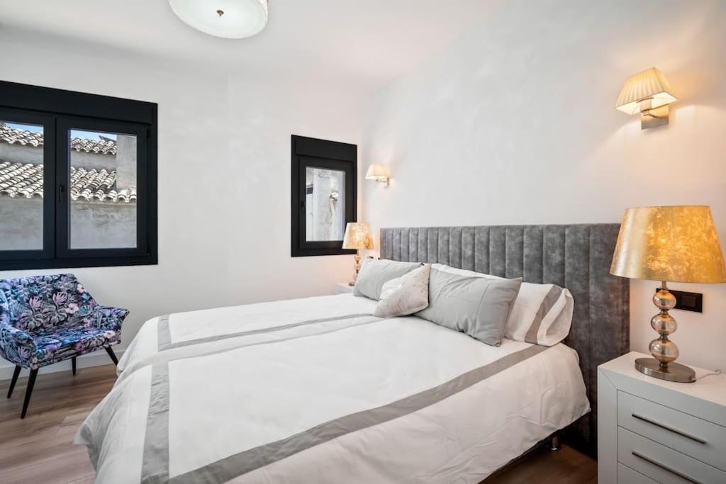 Puerto Banus Luxurious Apartment In The Heart Of The Port Marbella Exterior photo